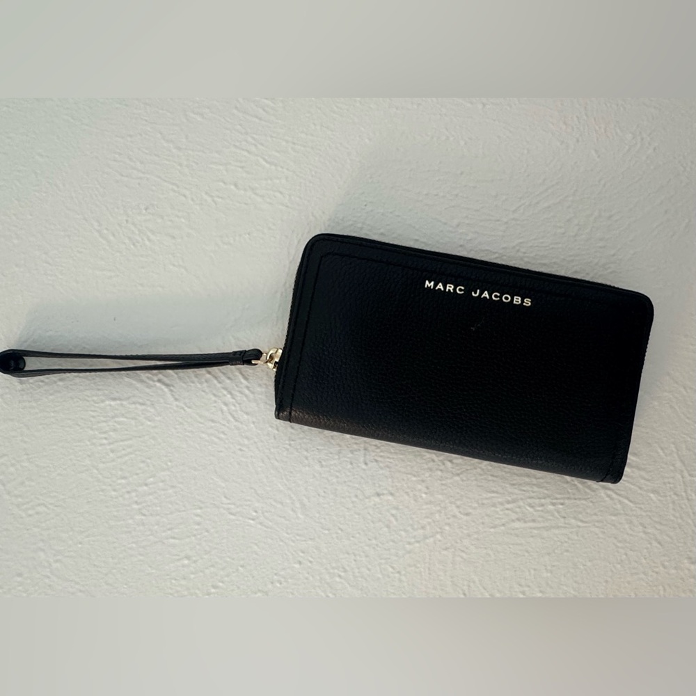 Marc Jacobs Black Wristlet Wallet
